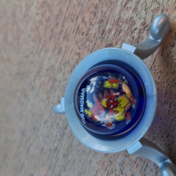 Pokemon #126 Magmar Blue Vintage 1999 Glass Marble - Picture 2 of 7